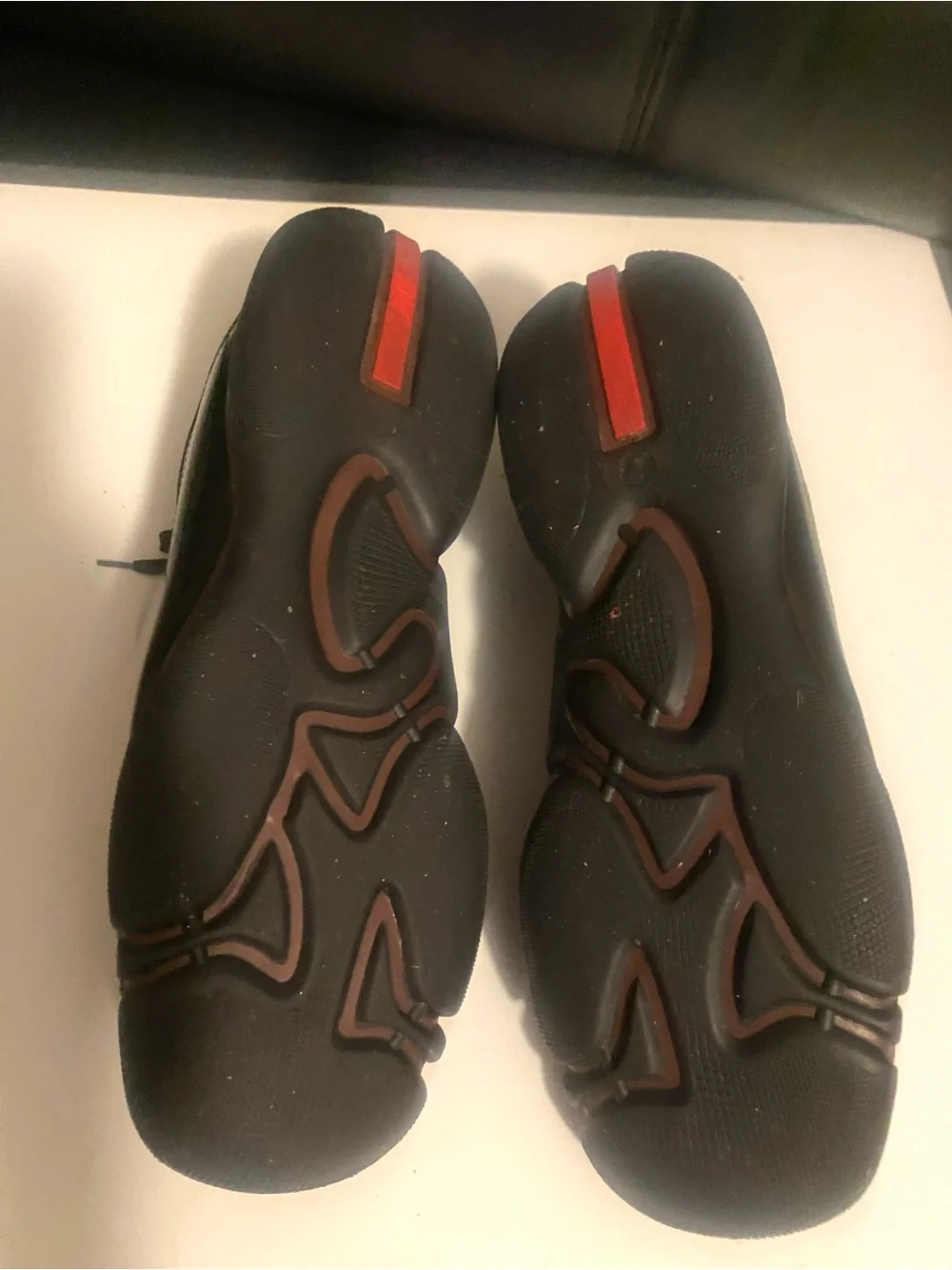 BED|STU Two-Tone Red and Black Leather Lace-Up Derby